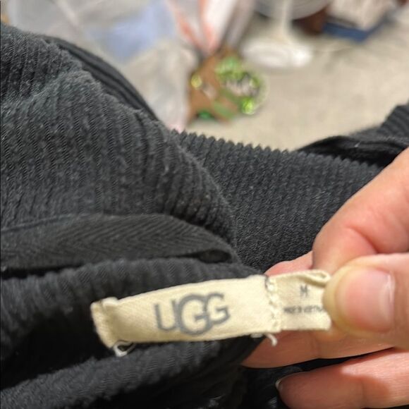 Ugg Black Hooded Sweatshirt - Picture 3 of 3